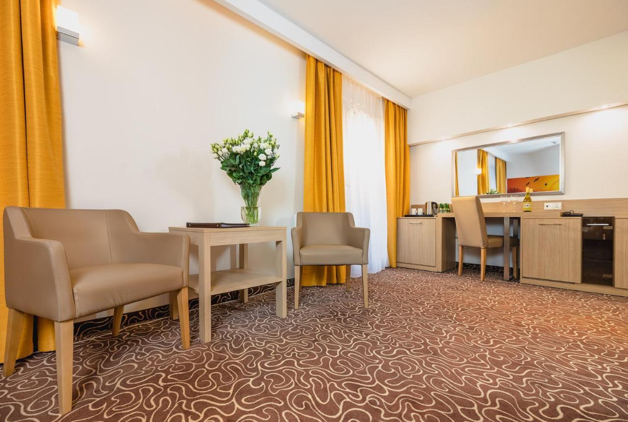 Hotel Amazonka Conference And Spa Ciechocinek Eksteriør billede